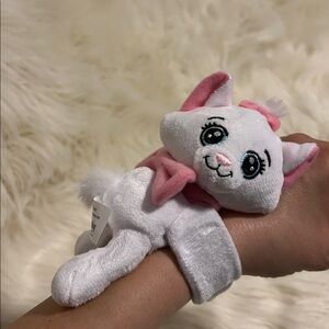 Disney Cutie Cuff Favorites Collection New! ARISTOCATS MARIE KITTEN CAT BRACELET